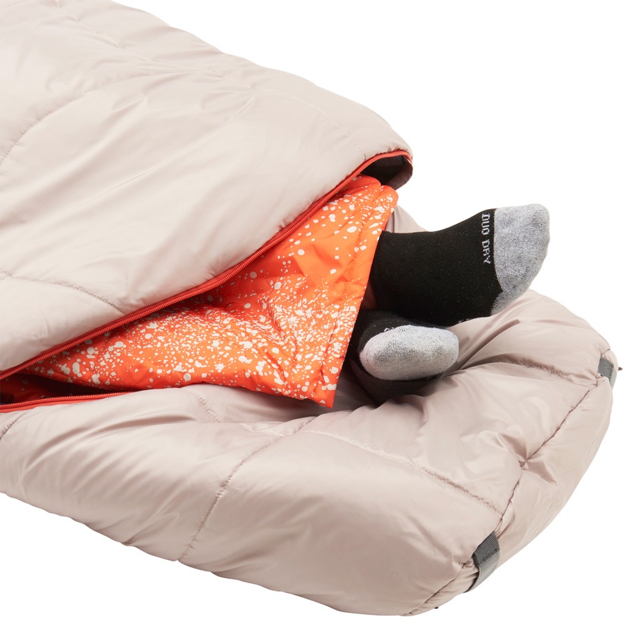 Kelty Tru Comfort Women's 7C RH Zip Camping Sleeping Bag, Regular