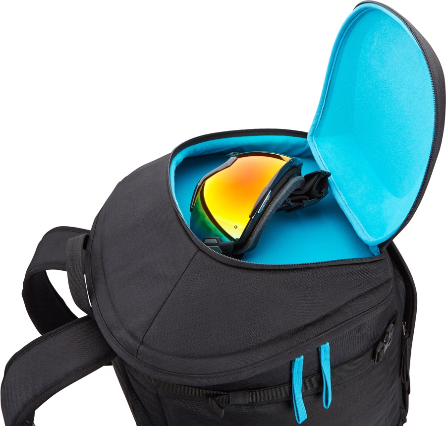 Thule RoundTrip Ski/Snowboard Boot Backpack, 60L Black