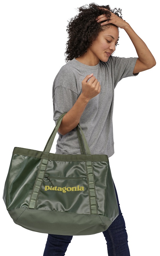 patagonia black hole gear tote 61l