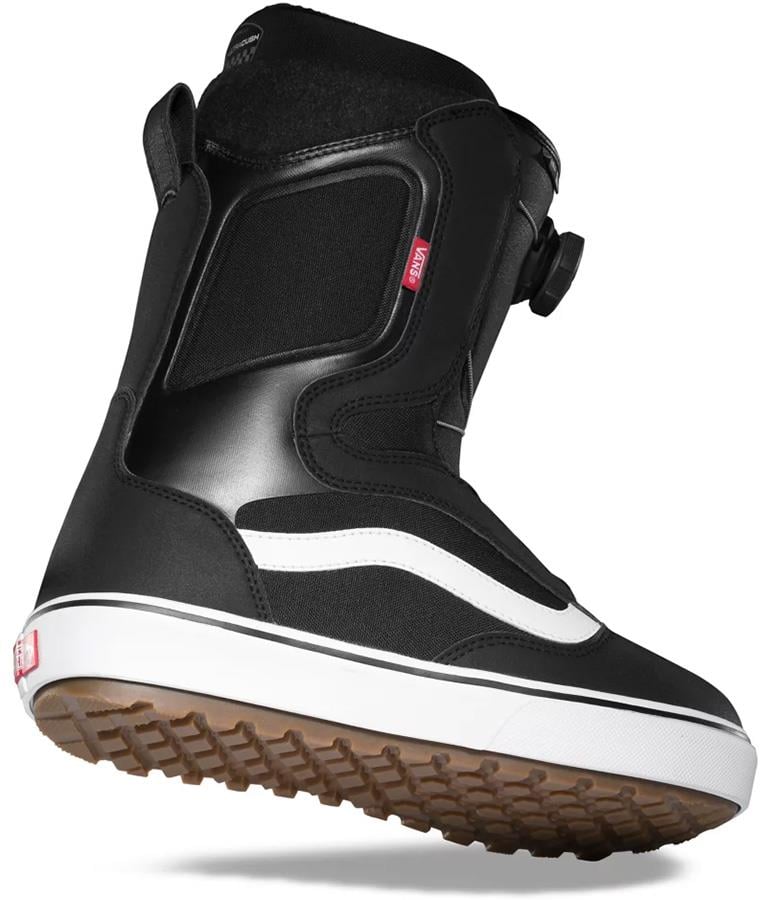 vans snowboard boots aura og