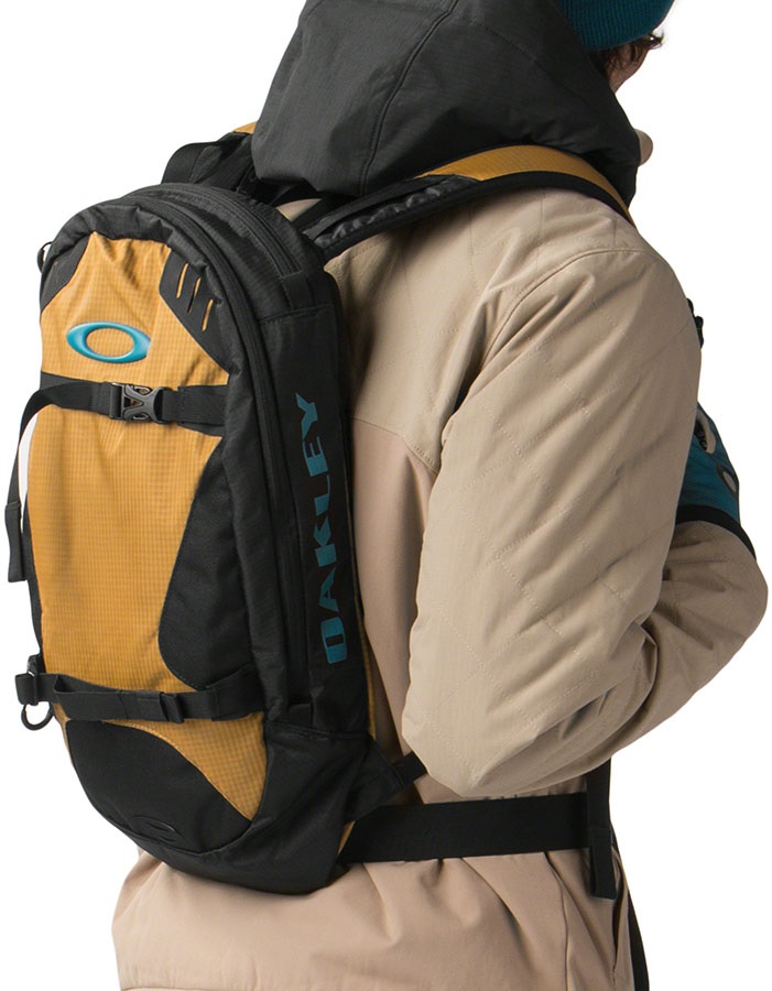 Oakley Rafter 12 Backpack, 12 Litres, Black