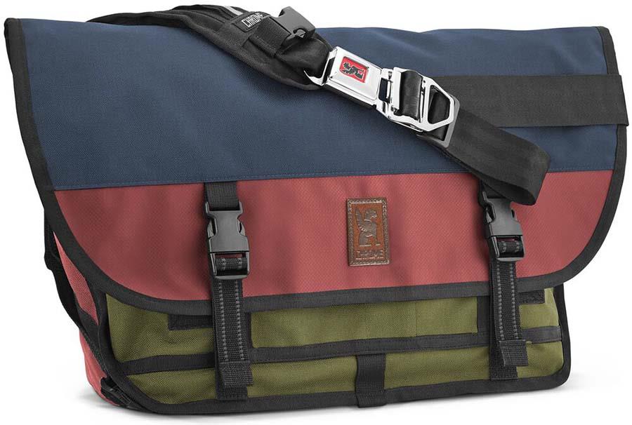 black remnant simple messenger bag