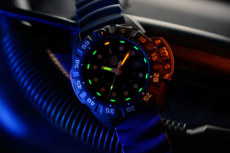 Luminox Scott Cassell Deep Dive 1550 Wrist Watch