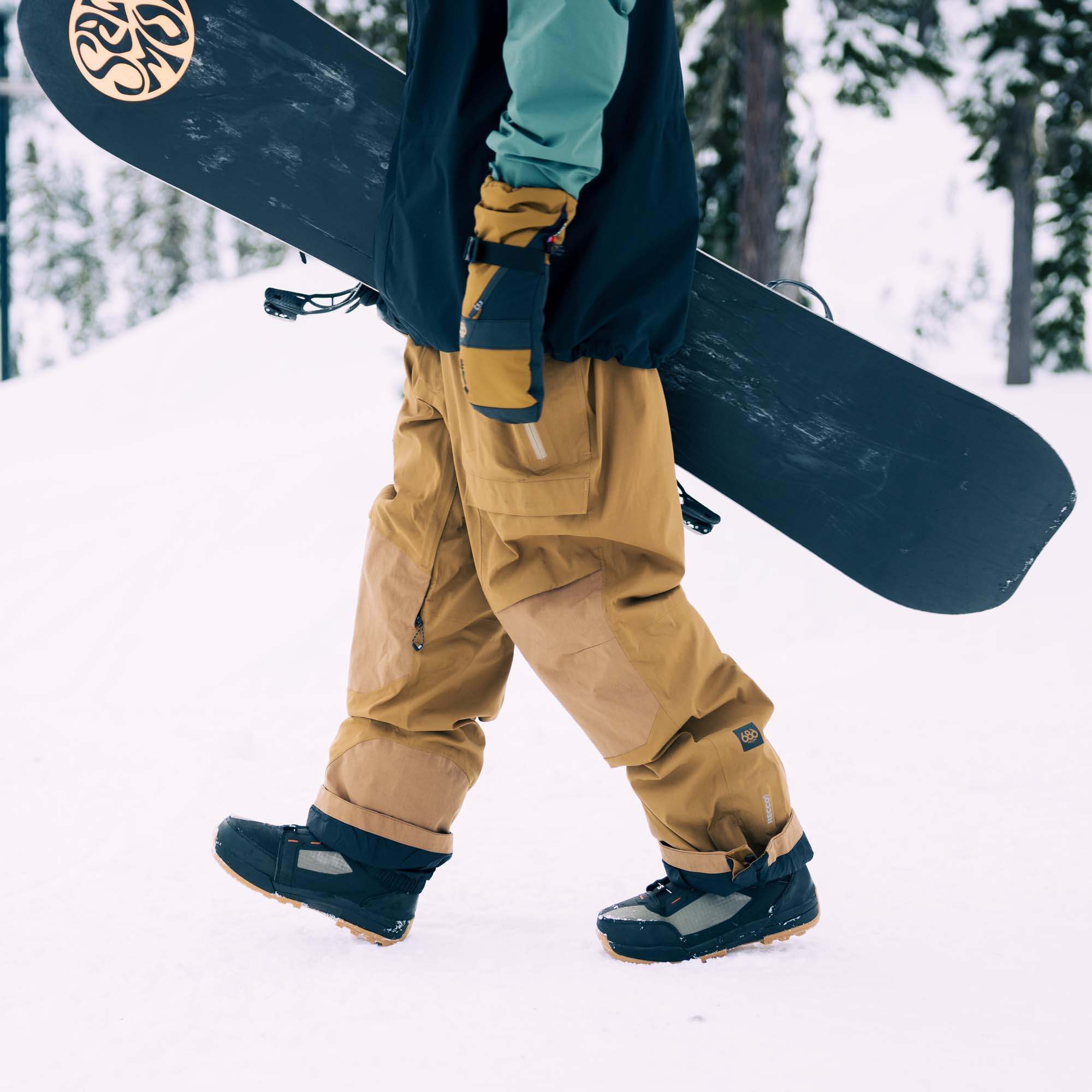 686 Stretch Dispatch GTX Snowboard/Ski Bib Pants