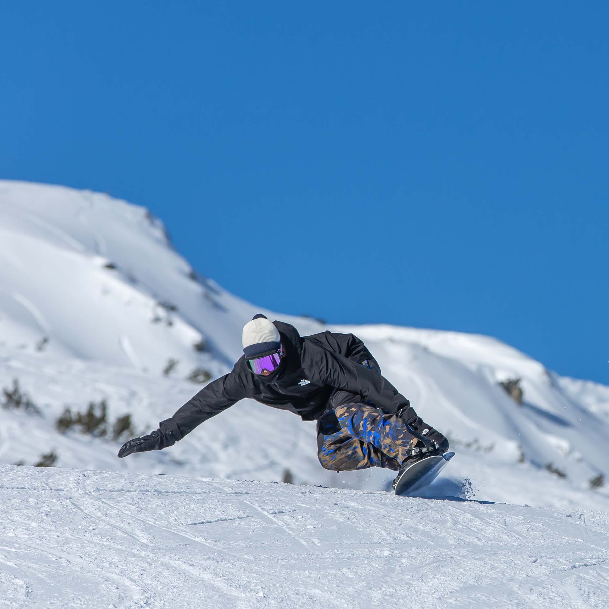 Bataleon Cruiser + All Mountain/Freeride Snowboard