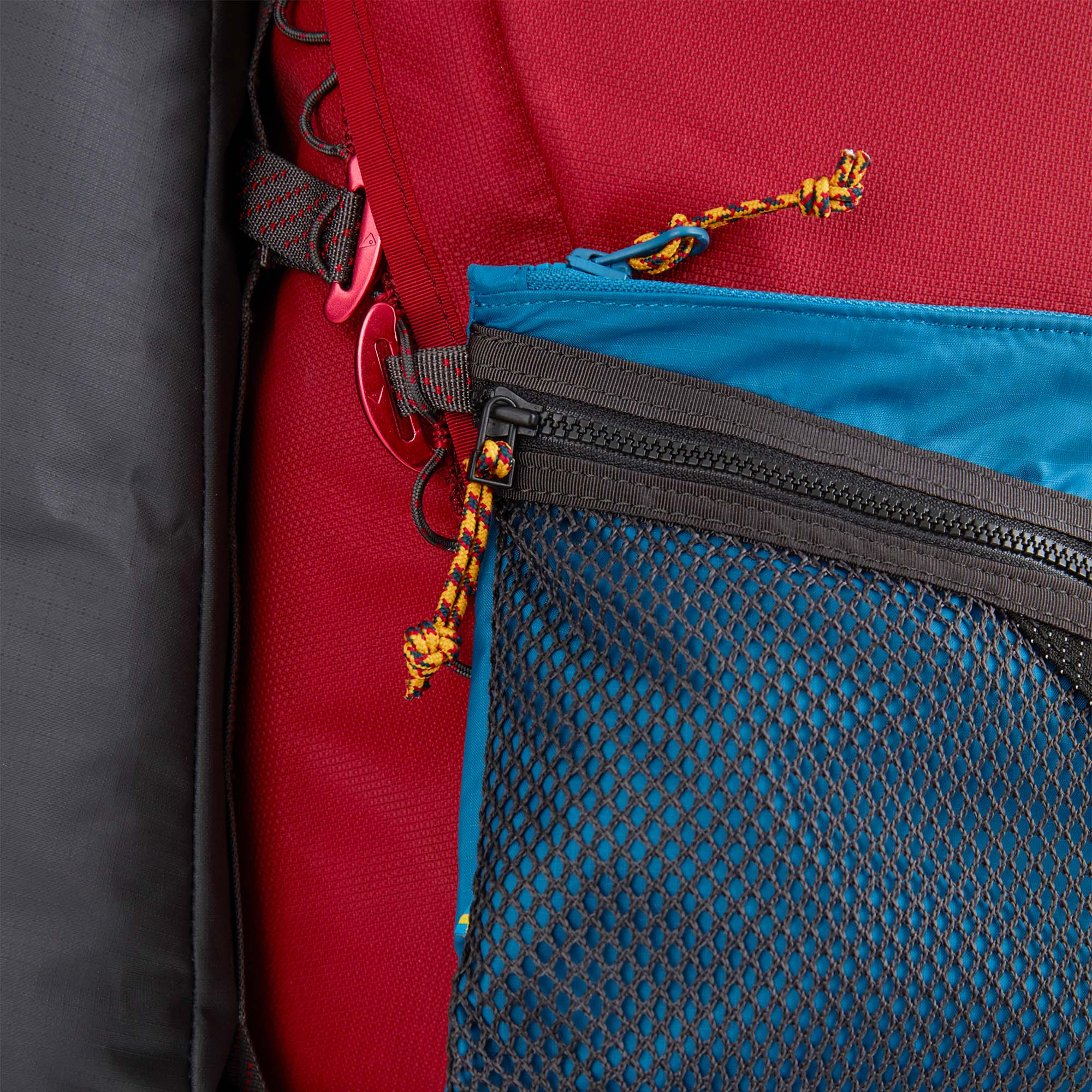 Klattermusen Algir Medium Shoulder Bag & Backpack Accessory 