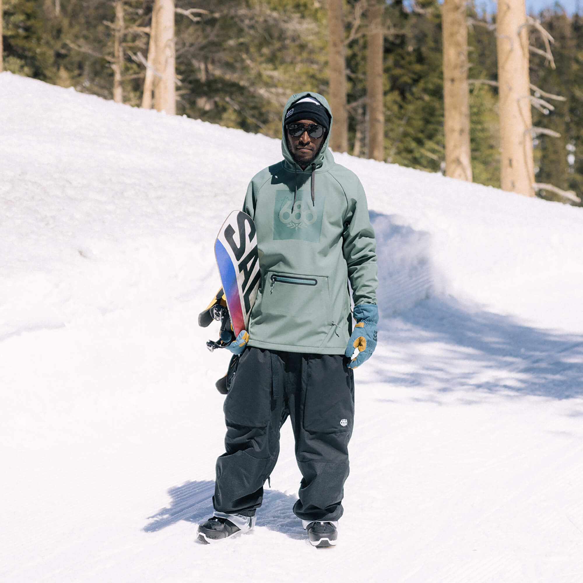 686 Waterproof Hoody Men's Snowboard/Ski Jacket