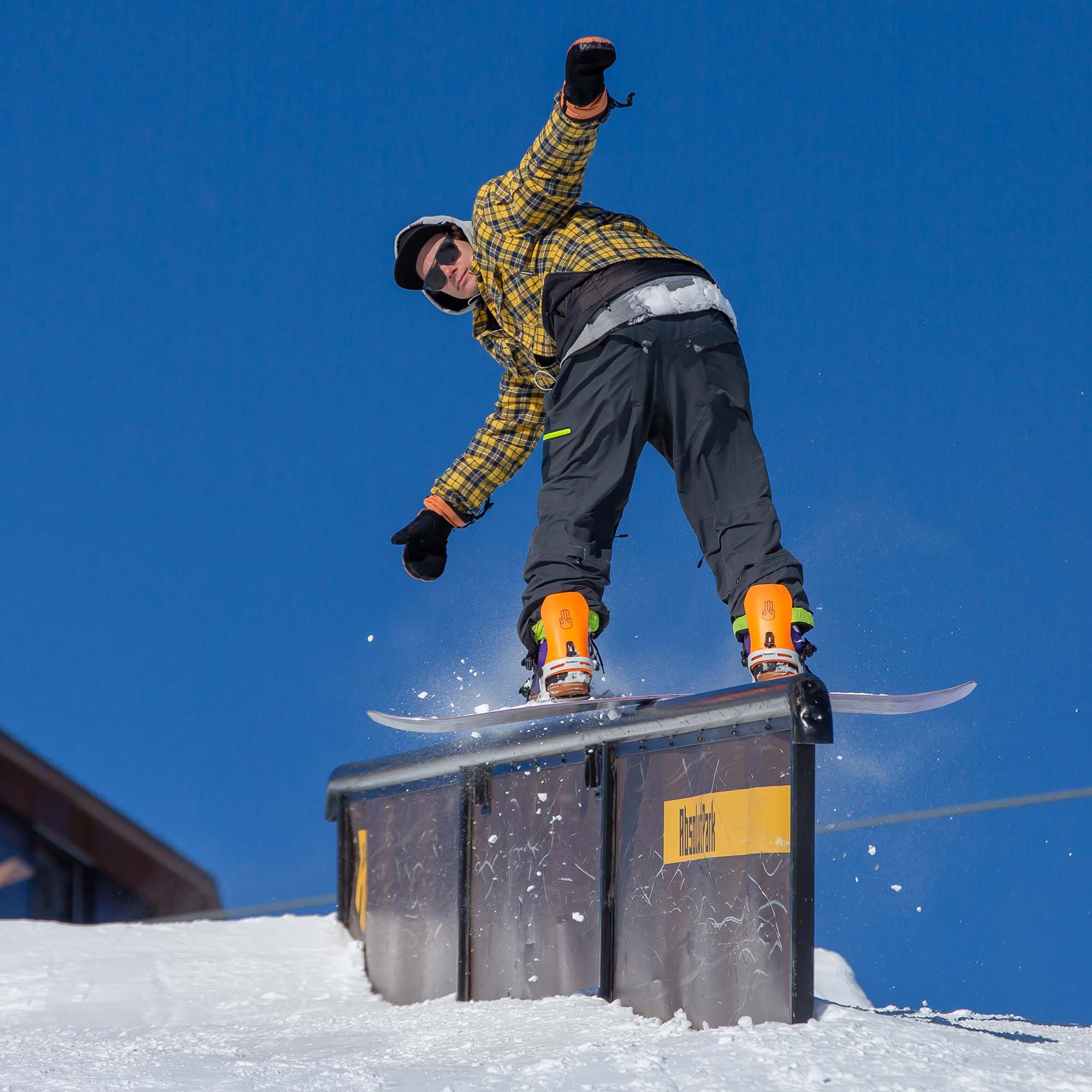 Bataleon Chaos Asym Wrap Snowboard Bindings