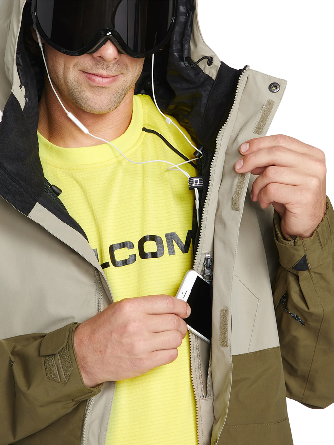 Volcom L Gore-Tex Ski/Snowboard Jacket