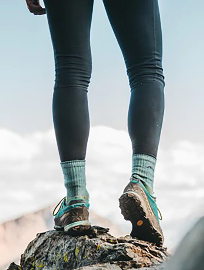 Darn Tough Mid Hiker Micro Crew Women's Hiking Socks