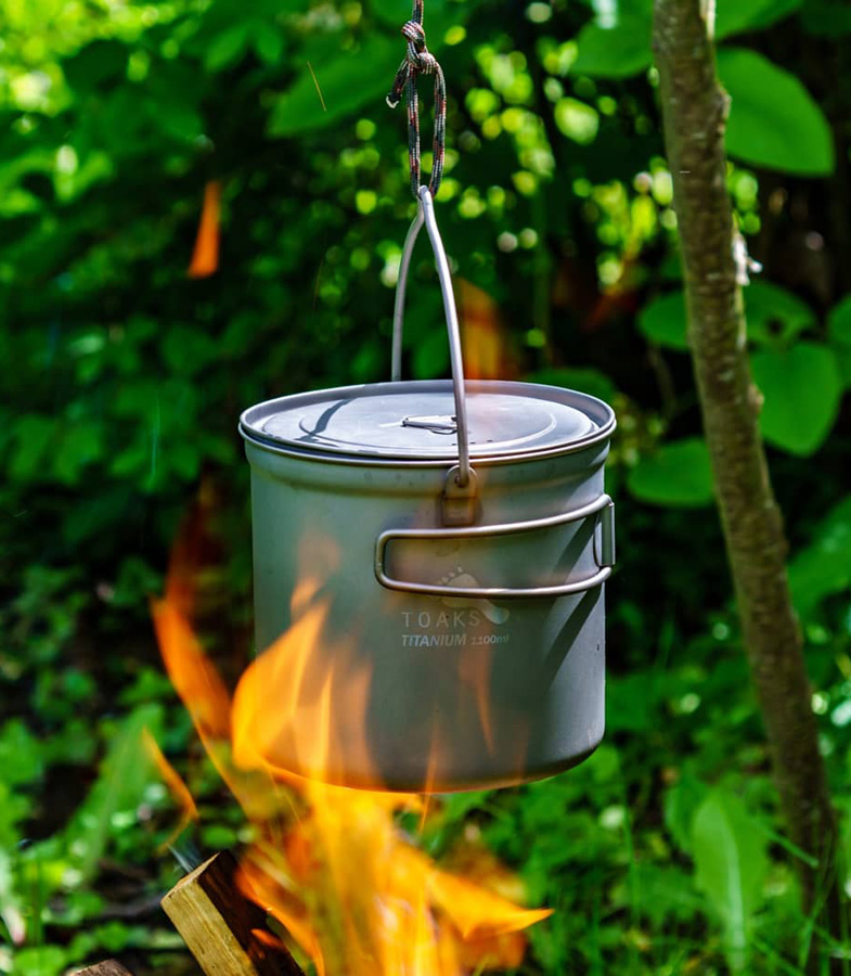 Toaks Titanium Pot + Bail Handle Ultralight Camping Cookware