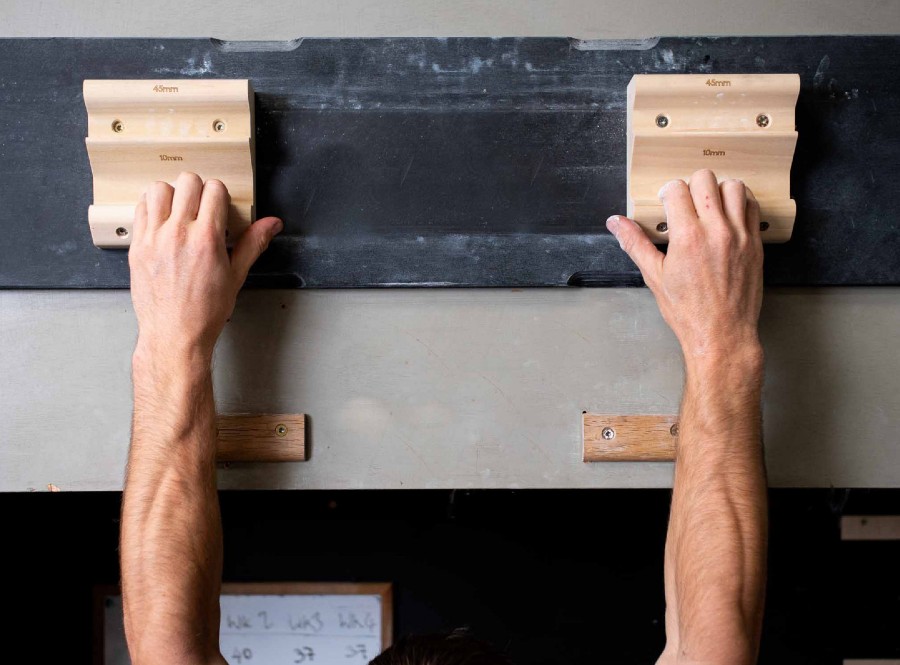 Lattice Triple Twins Fingerboard, Hangboard