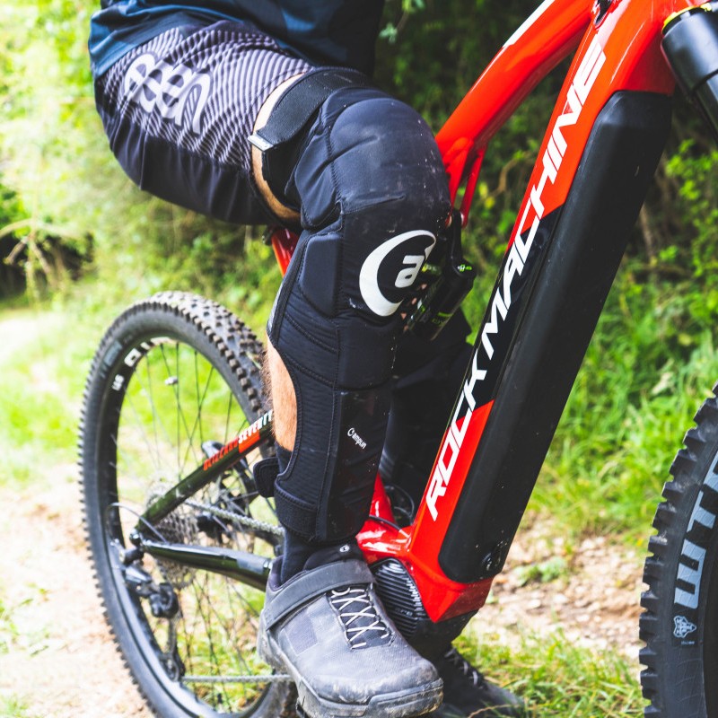 Amplifi Kana Mountain Biking Knee Protection Pads