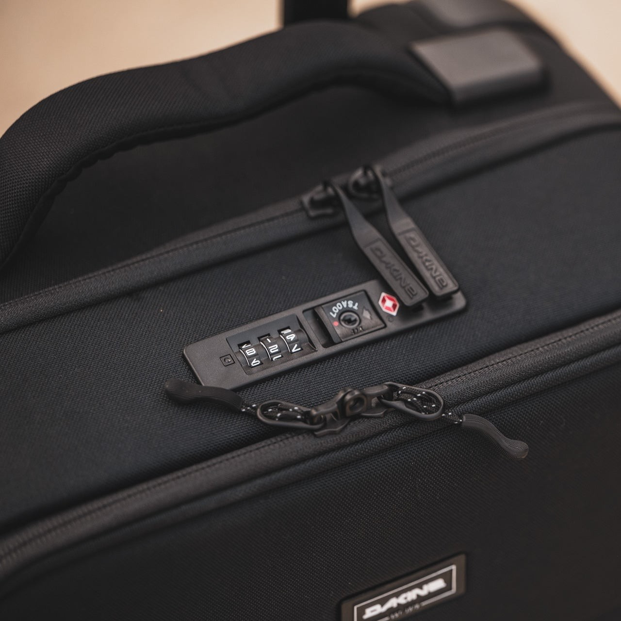 Dakine Verge Carry On Spinner 30 Wheeled Travel Suitcase