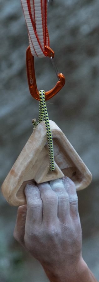 Y&Y Triangle Climbing Training Hang Holds