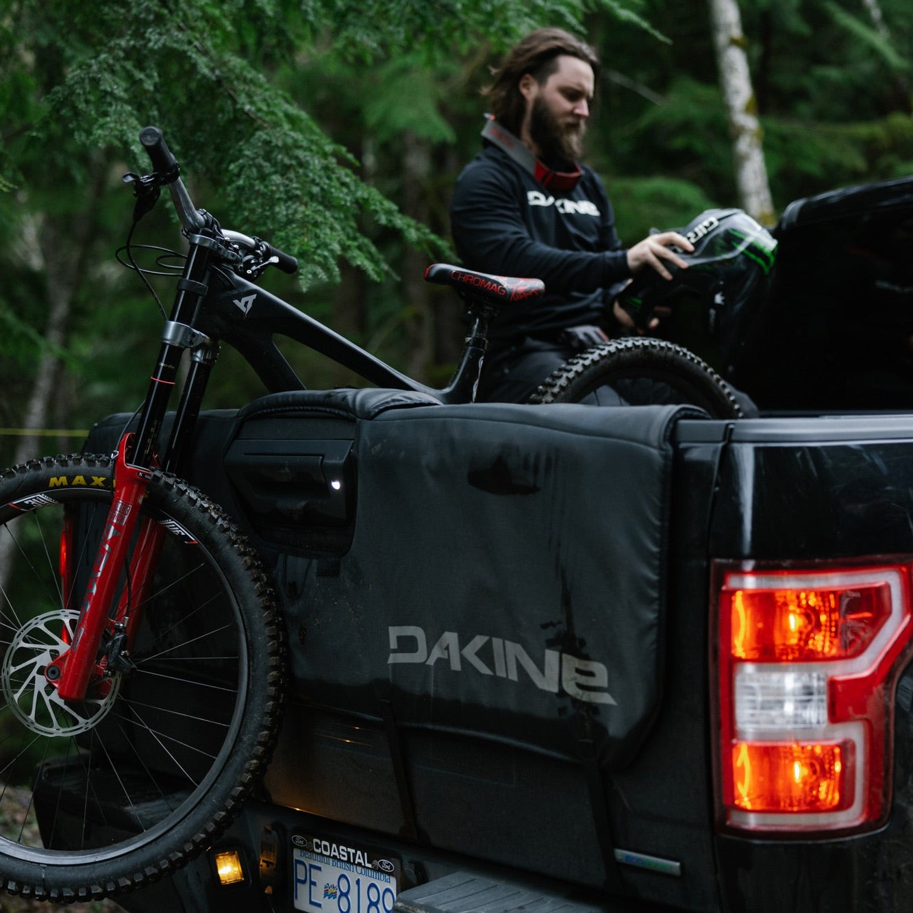 Dakine DLX Curve Pickup Pad Bike Pad Truck Rack 