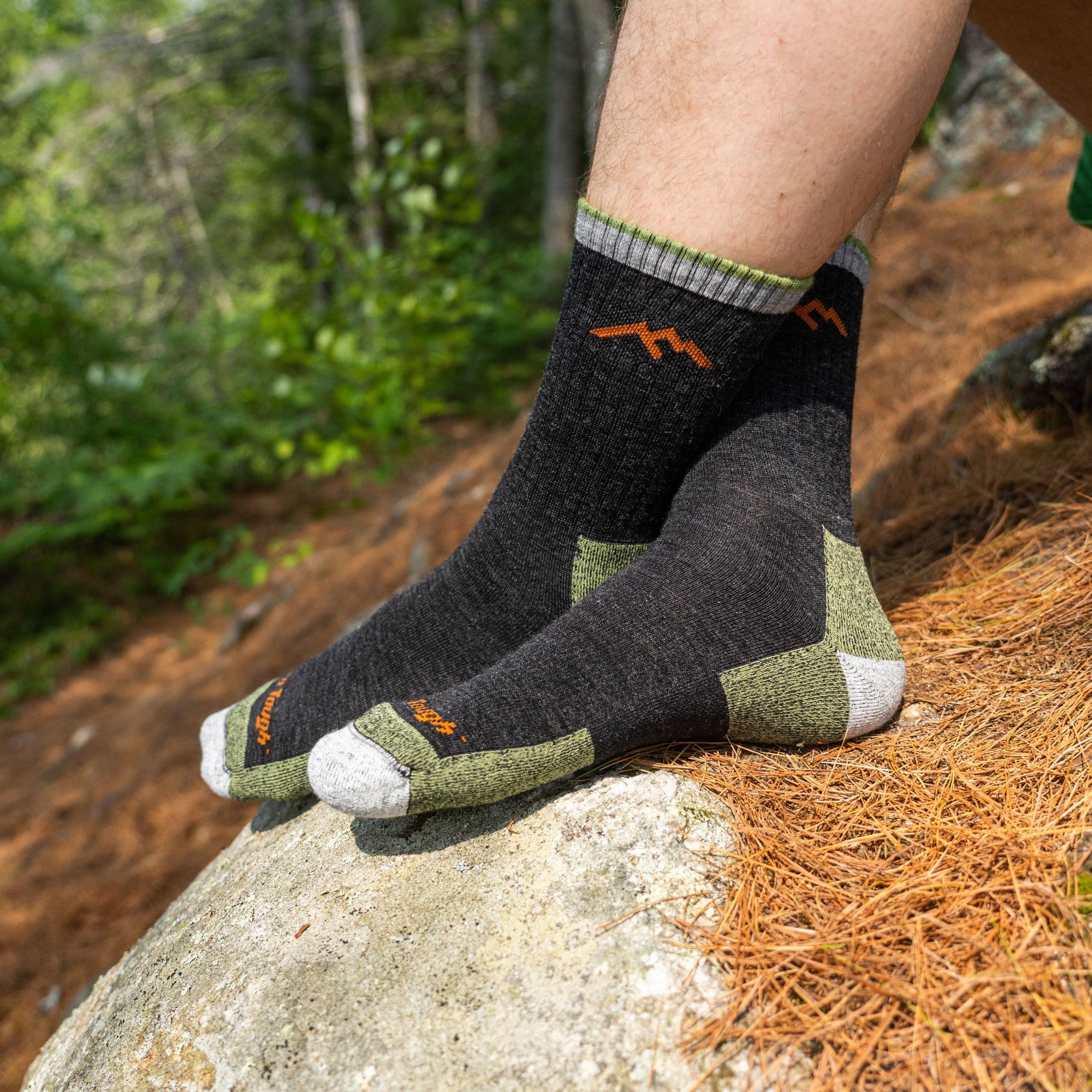 Darn Tough Mid Hiker Micro Crew Hiking Socks